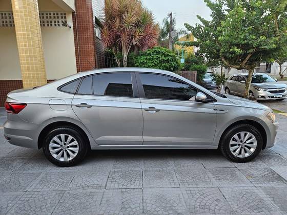 VOLKSWAGEN VIRTUS 1.6 MSI TOTAL FLEX AUTOMÁTICO
